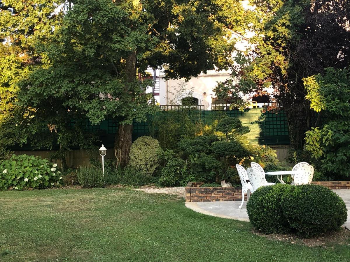 Le Jardin De Fresnes Bed & Breakfast Bagian luar foto